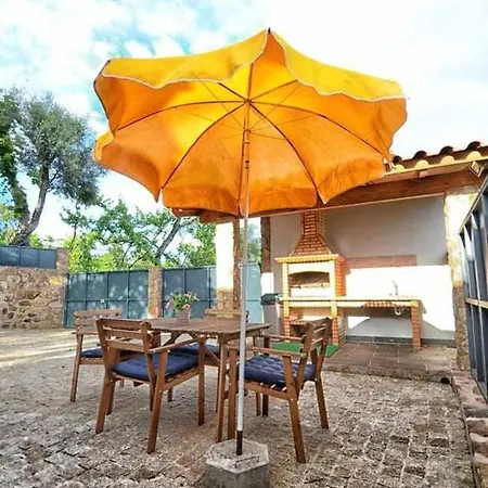 Holiday home Casa Vinhas Camelias De Bastoturismo Rural Celorico De Basto