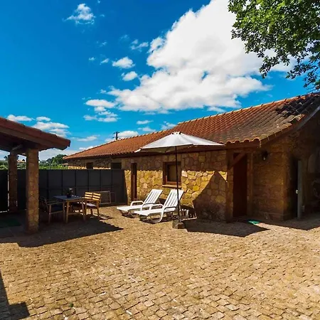 Casa Vinhas Camelias De Bastoturismo Rural Holiday home Celorico De Basto