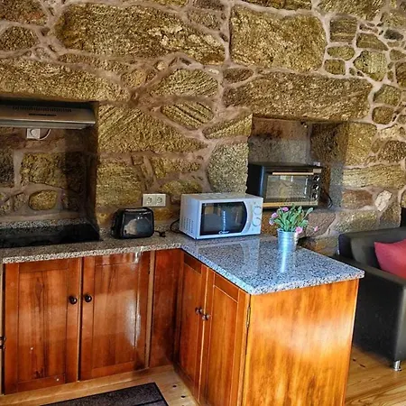 Prázdninový dům Casa Vinhas Camelias De Bastoturismo Rural *