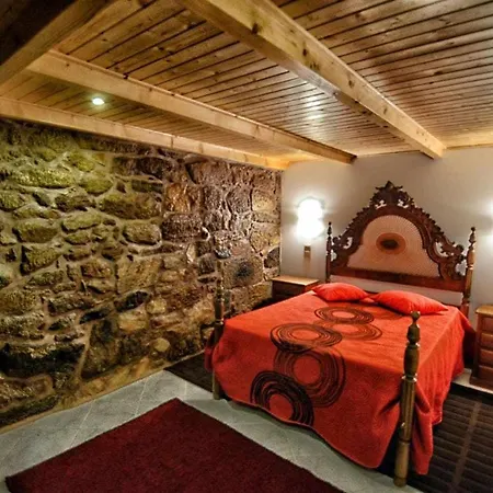 Casa Vinhas Camelias De Bastoturismo Rural