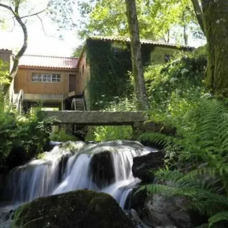 Casa Vinhas Camelias De Bastoturismo Rural 펜션