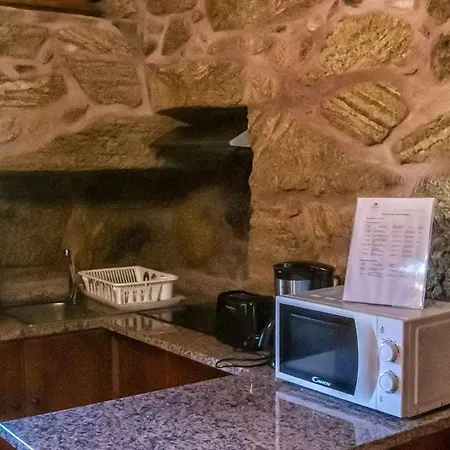 Holiday home Casa Vinhas Camelias De Bastoturismo Rural