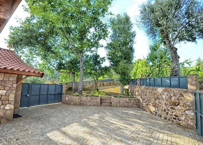 Casa Vinhas Camelias De Bastoturismo Rural